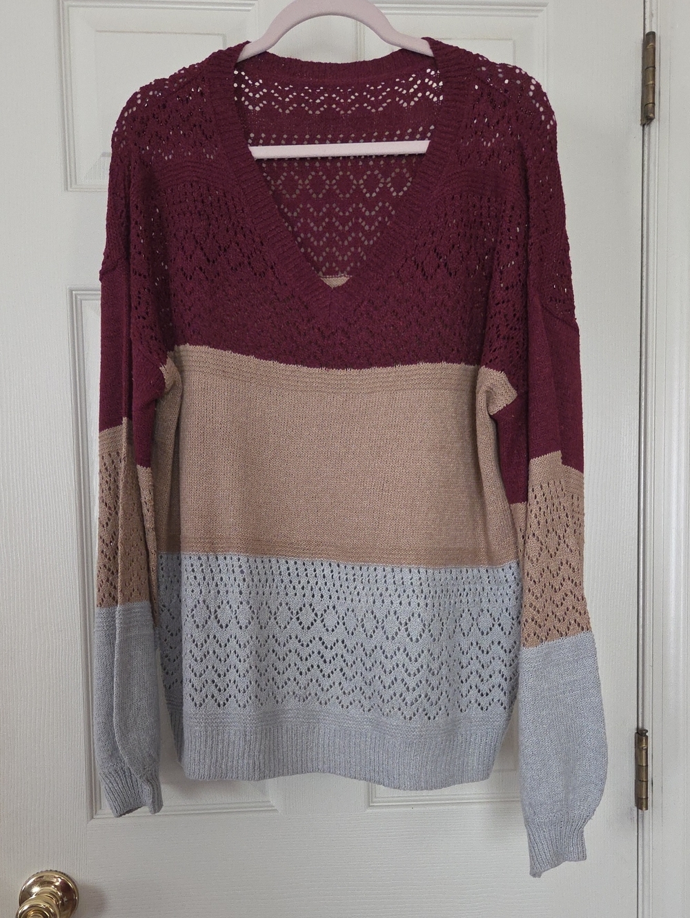 Colorblock V-Neck Knit Sweater - Burgundy, Beige & Light Gray XL